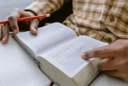 how to overcome addiction biblically 2