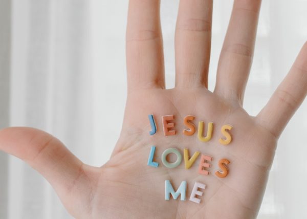 10 things God wants you to do image hand