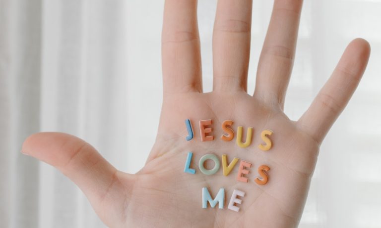 10 things God wants you to do image hand
